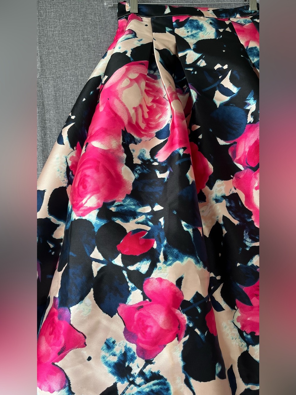 B Darlin Floral Full Skirt in Hot Pink, Navy & Cream - Picture 2 of 6